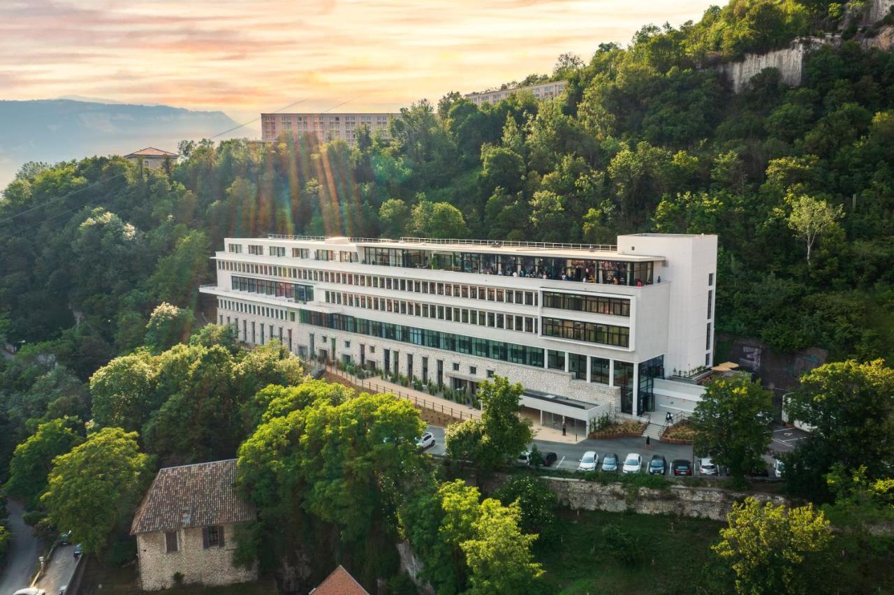 The Babel Community Hotel - Grenoble Bastille Exterior photo