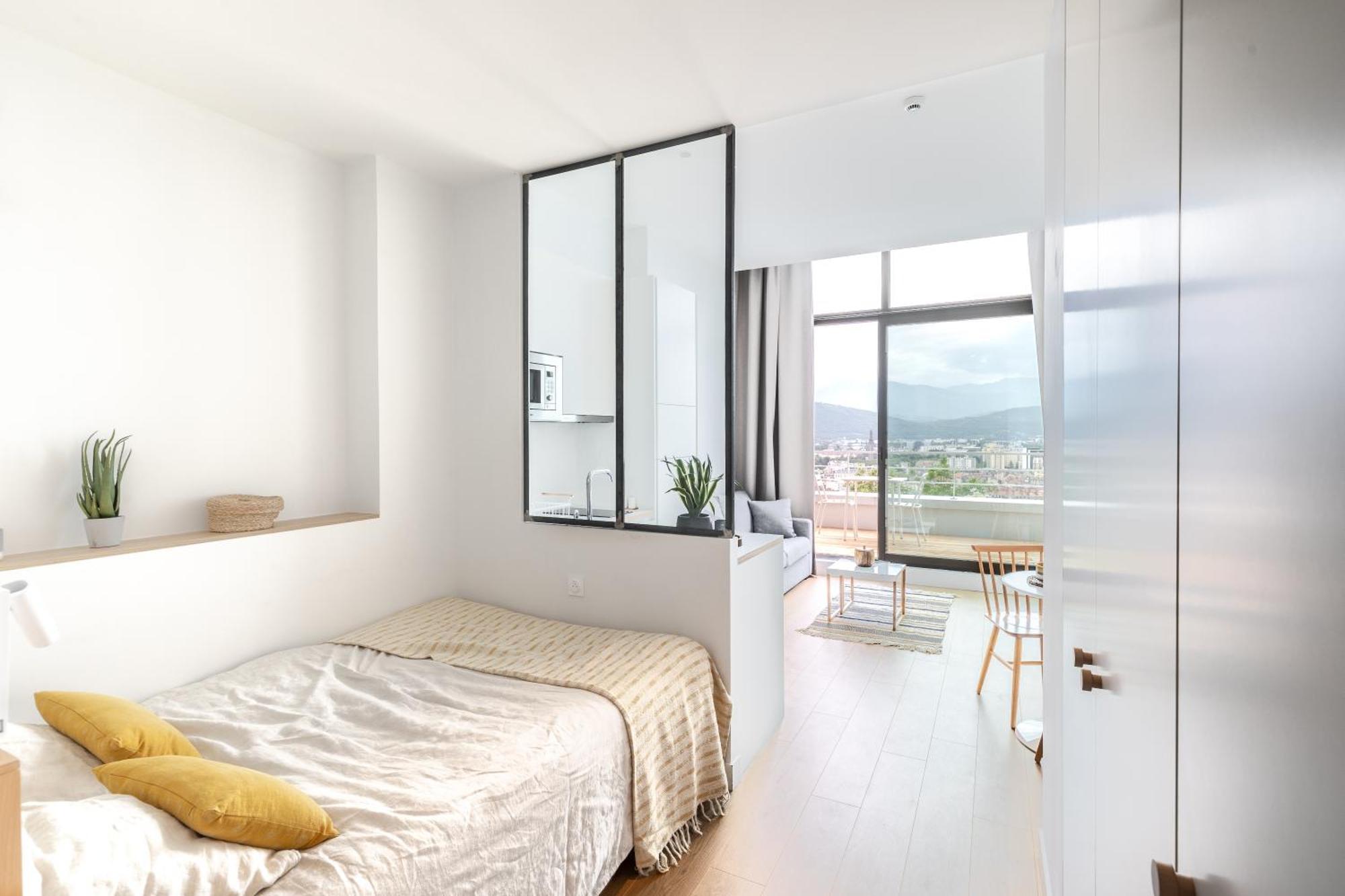 The Babel Community Hotel - Grenoble Bastille Exterior photo